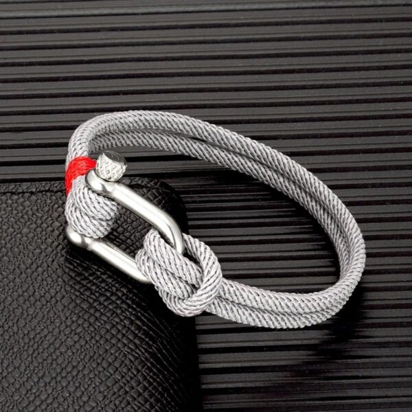 Luxurious Alchor Navy Shackle Bracelet